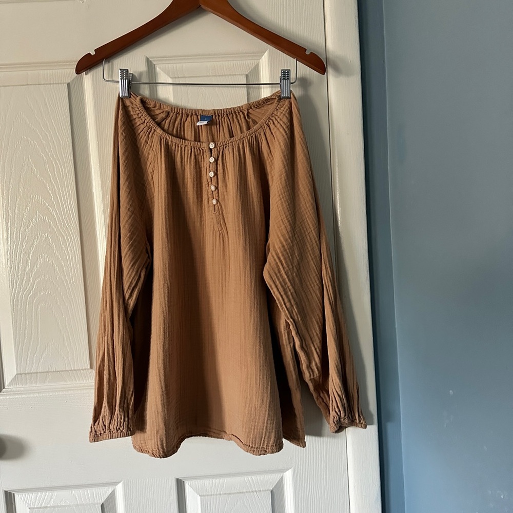 Old Navy Super Soft Ling Sleeve Tan Shirt -Medium but can fit Large